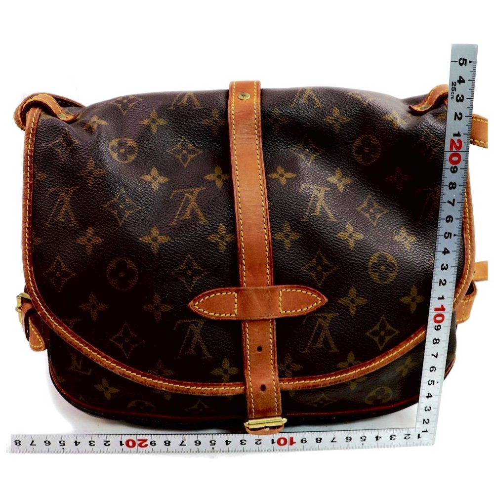 Louis Vuitton Brown Monogram Messenger Bag with Tan Trim - Picture 3 of 8